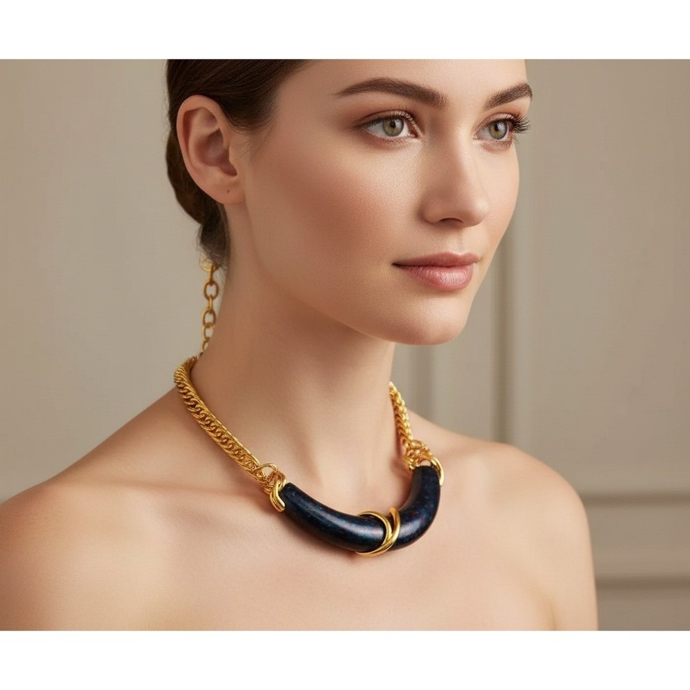 Monet 1980s Runway Collar Necklace Gold Tone Chunky Link Black Resin Bar Vtg 80s